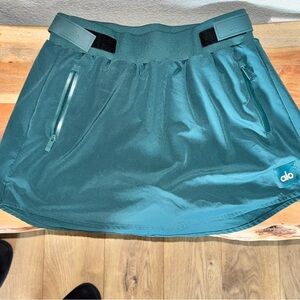 ALO Yoga Women's Teal Skort